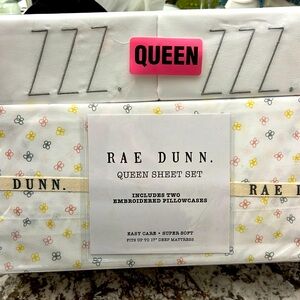 Rae Dunn ZZZ BUTTERFLY Queen bedsheet set new in original packaging